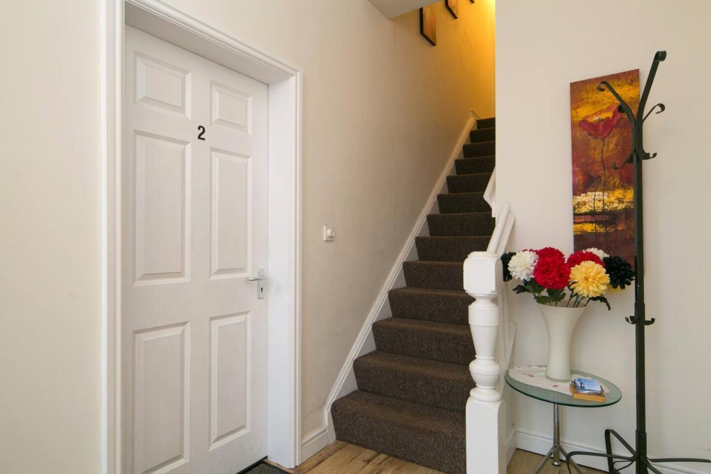 Pass The Keys Hafan Stylish 2 Bedroom Sea View Apartment Pwllheli Exterior foto