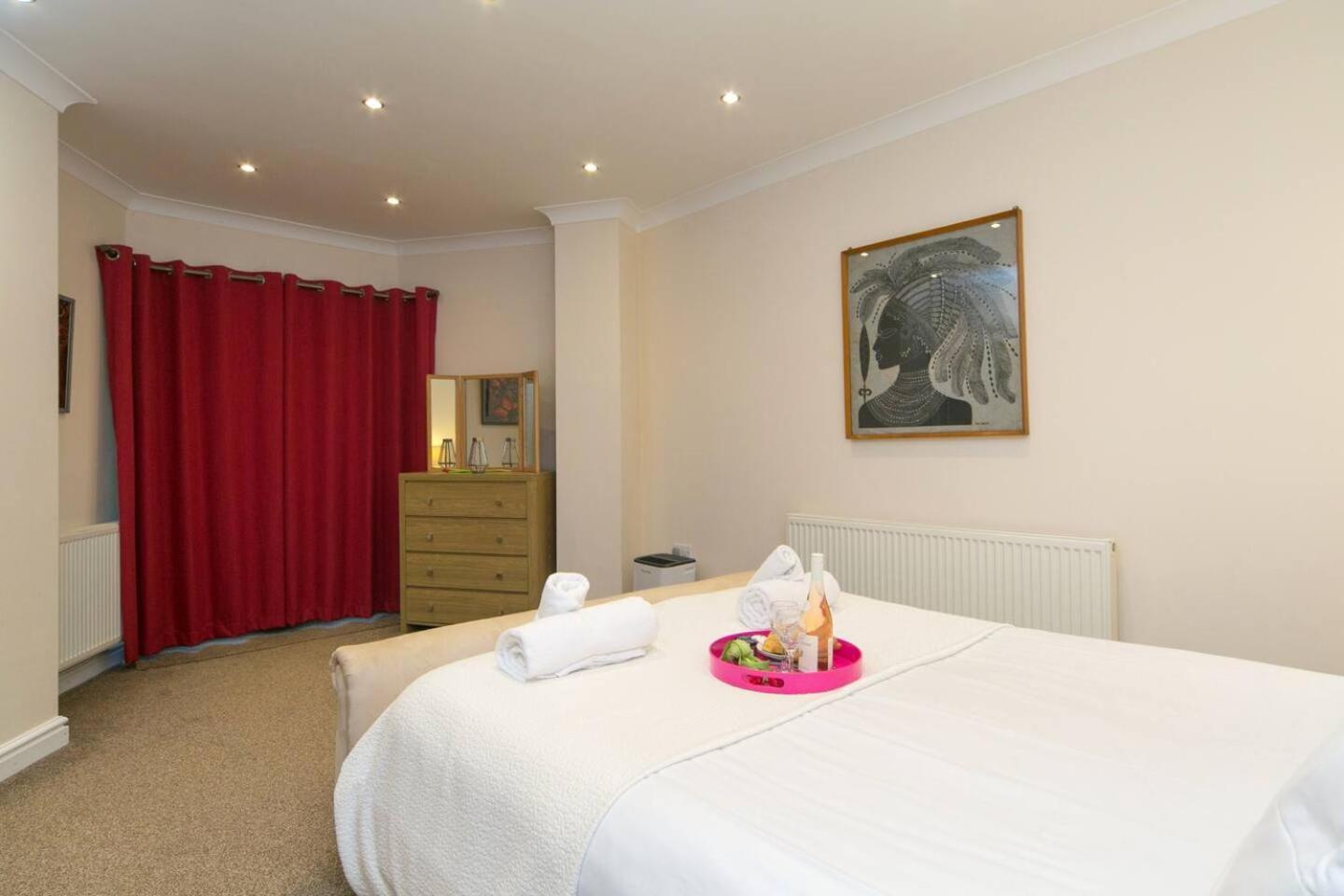 Pass The Keys Hafan Stylish 2 Bedroom Sea View Apartment Pwllheli Exterior foto